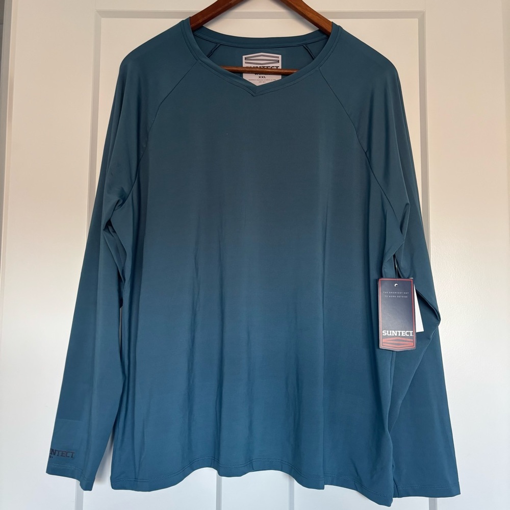 • NWT! [Suntect] Long Sleeve •